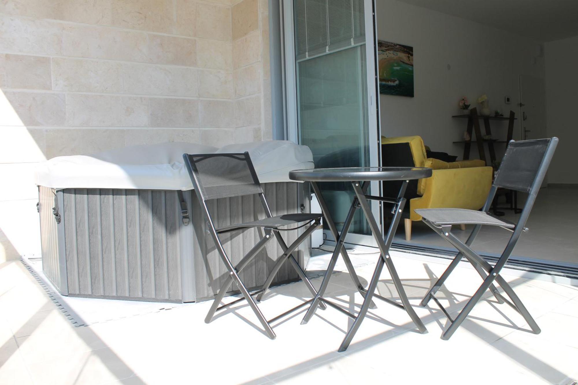 Beach Suite Israel- Private Jacuzzi, Beach View, Gym, Low Fee For Off-Site Indoor Pool & Spa ביץ סוייט ישראל- ג'קוזי פרטי עם נוף ים, אפשרות לבריכה מקורה וספא בתשלום ממש מוזל Aszkelon Zewnętrze zdjęcie