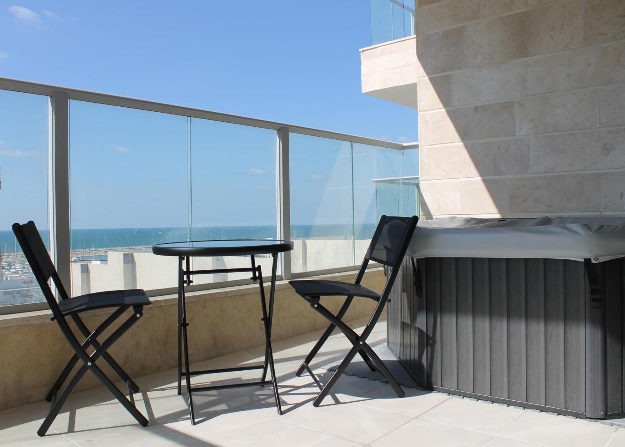 Beach Suite Israel- Private Jacuzzi, Beach View, Gym, Low Fee For Off-Site Indoor Pool & Spa ביץ סוייט ישראל- ג'קוזי פרטי עם נוף ים, אפשרות לבריכה מקורה וספא בתשלום ממש מוזל Aszkelon Zewnętrze zdjęcie